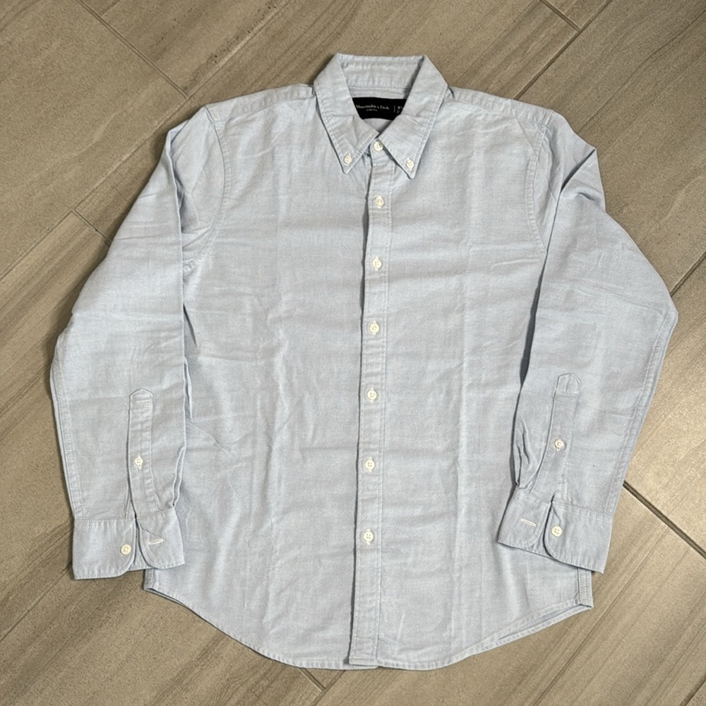 Abercrombie & Fitch Blue Casual Button Down Shirt
